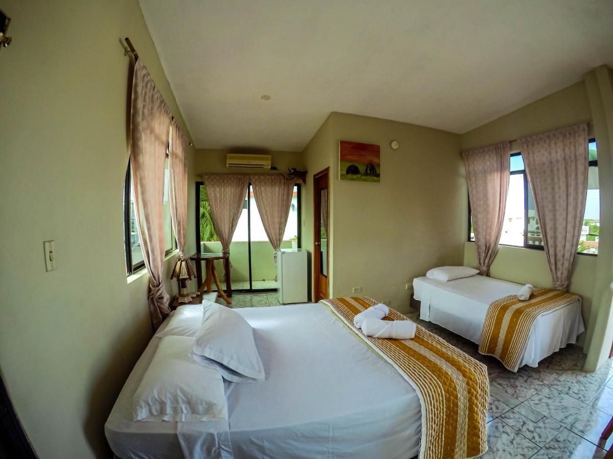 Casa De Nelly Hotel Puerto Baquerizo Moreno Eksteriør billede
