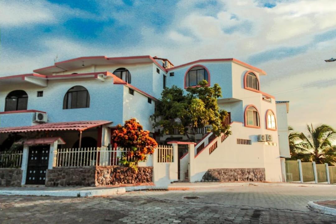 Casa De Nelly Hotel Puerto Baquerizo Moreno Eksteriør billede