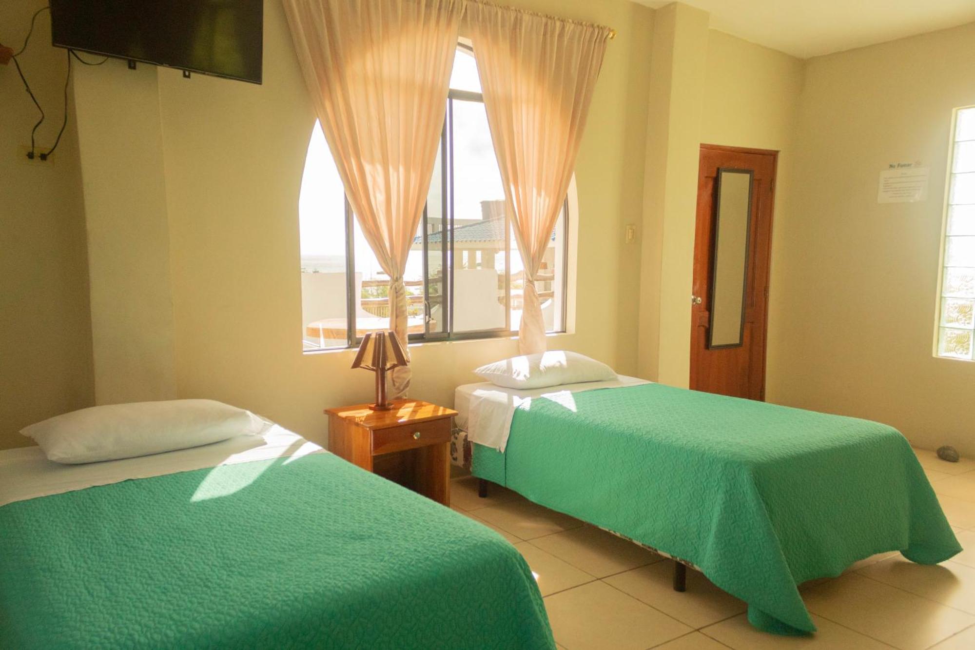 Casa De Nelly Hotel Puerto Baquerizo Moreno Eksteriør billede