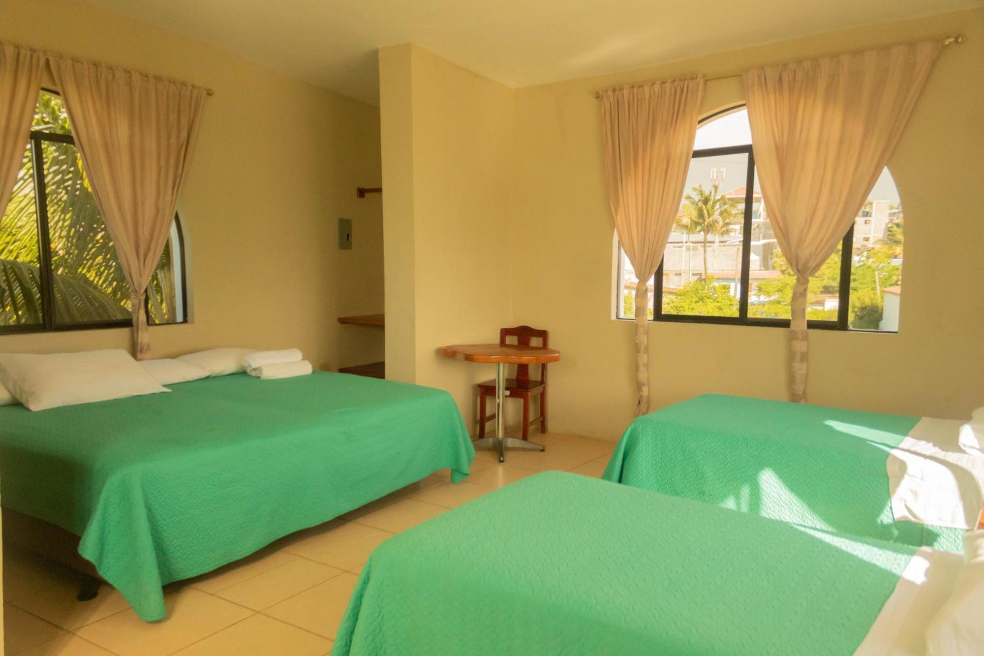 Casa De Nelly Hotel Puerto Baquerizo Moreno Eksteriør billede