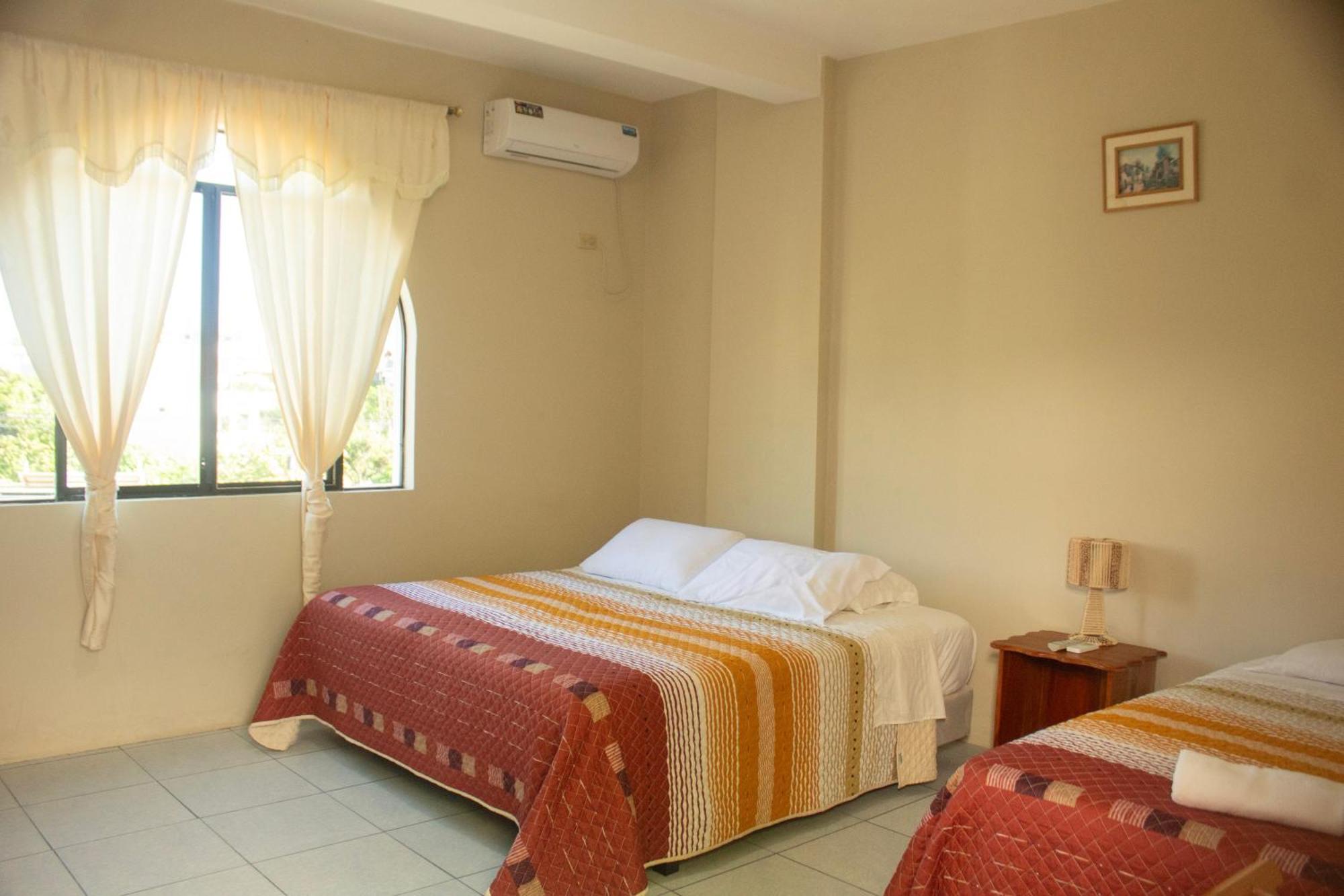 Casa De Nelly Hotel Puerto Baquerizo Moreno Eksteriør billede