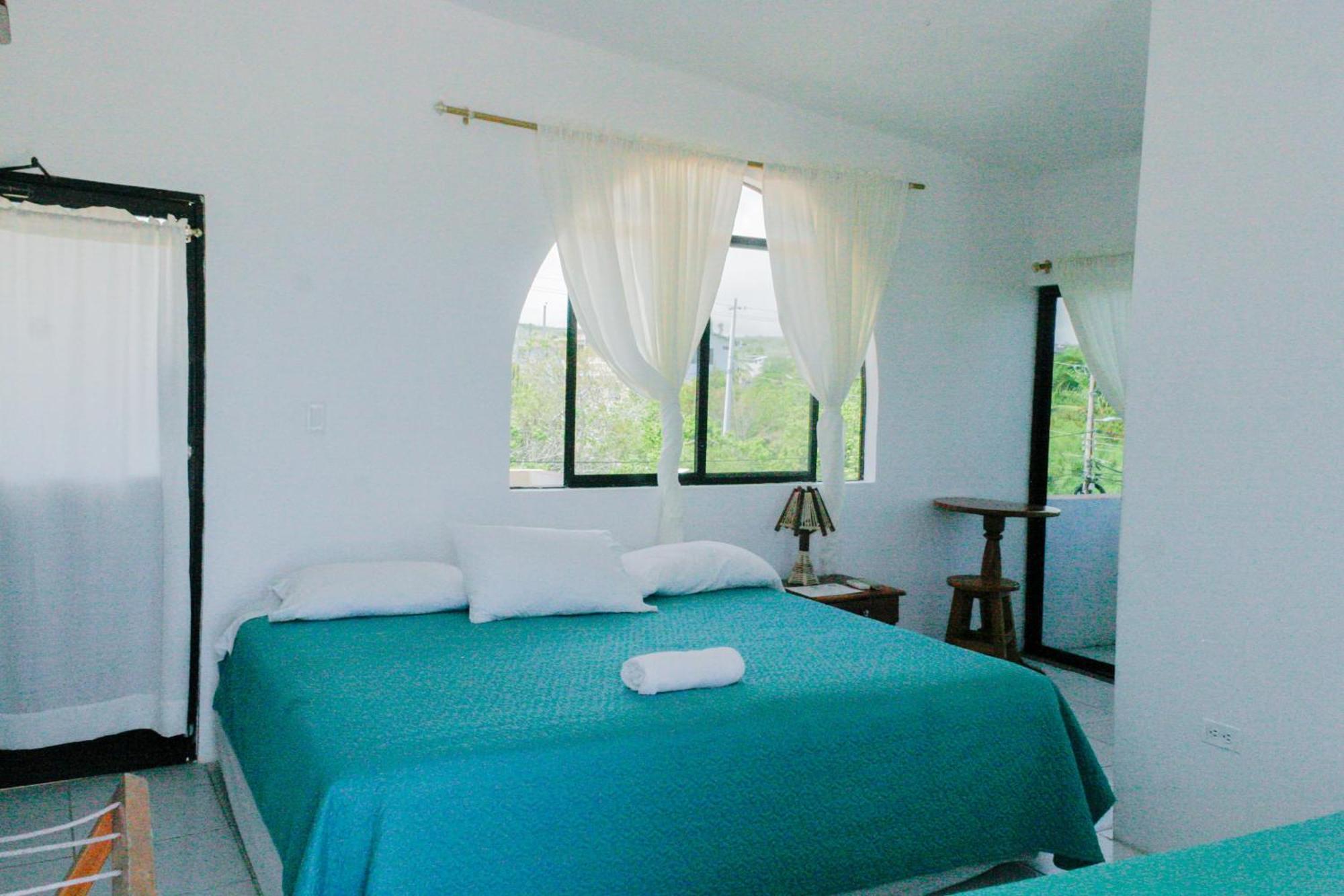 Casa De Nelly Hotel Puerto Baquerizo Moreno Eksteriør billede